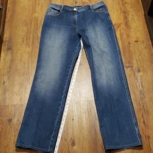 St john faded blue soft comfy jeans euc 🔥 🔥